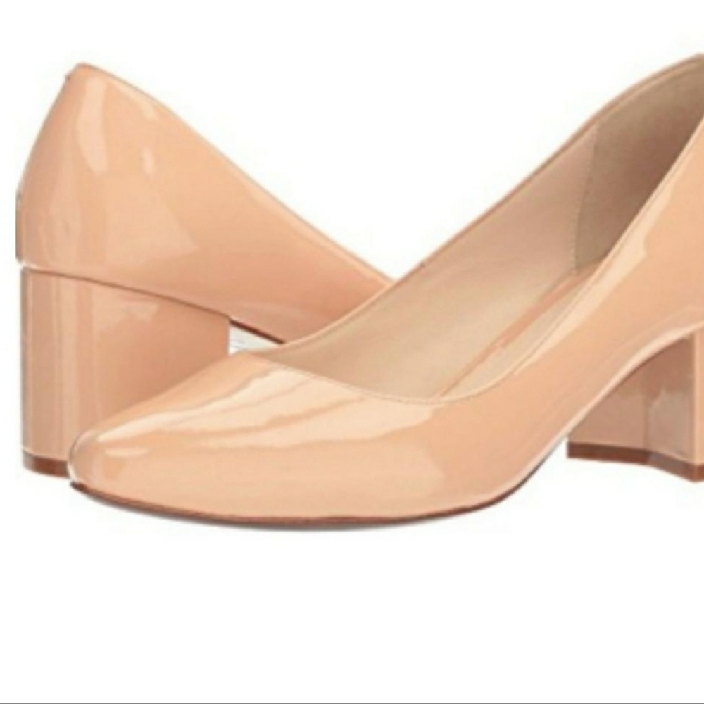 New with box Cole haan pump nude